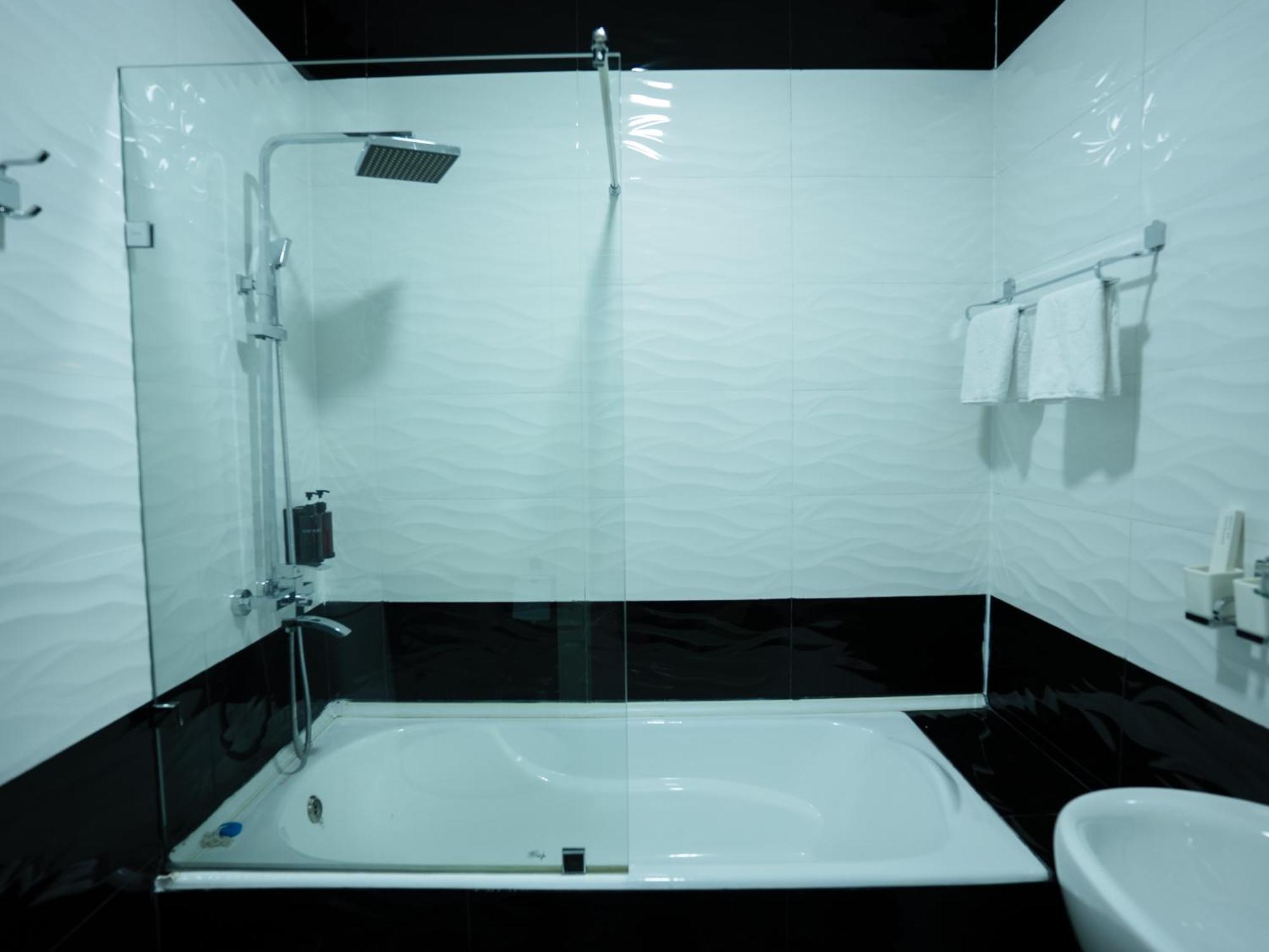 Avant Wellness Hotel Pool&Spa, Free Airport Shuttle Service Tasjkent Eksteriør bilde